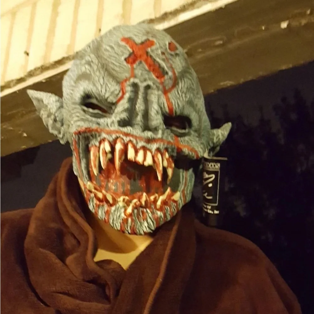 NW VINTAGE 2001 VAMPIE DEMON MASK Latex Prop by MASK Illusions Rubies #66032